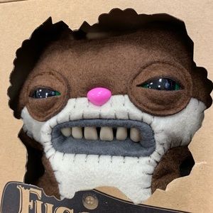 Meet your Posher, Rowrowen